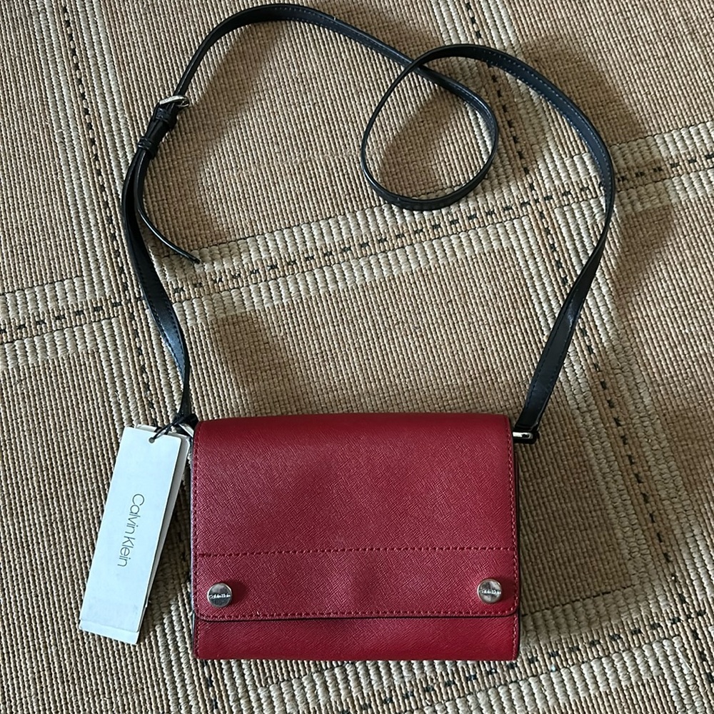 NWT CALVIN KLEIN CROSSBODY PURSE